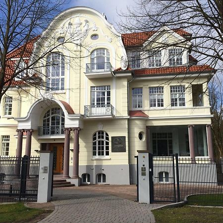 Appartements Am Kurpark 바트피르몬트 외부 사진