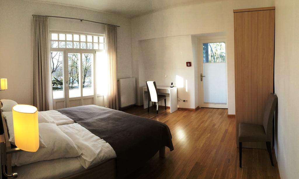 Appartements Am Kurpark 바트피르몬트 외부 사진