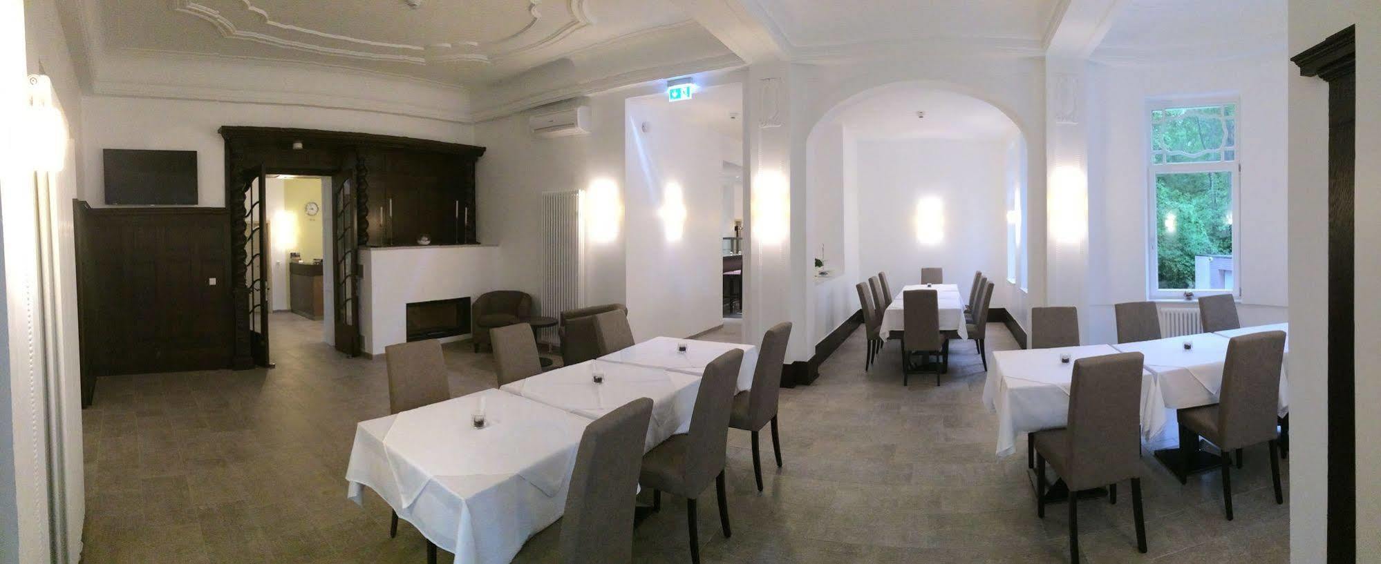 Appartements Am Kurpark 바트피르몬트 외부 사진