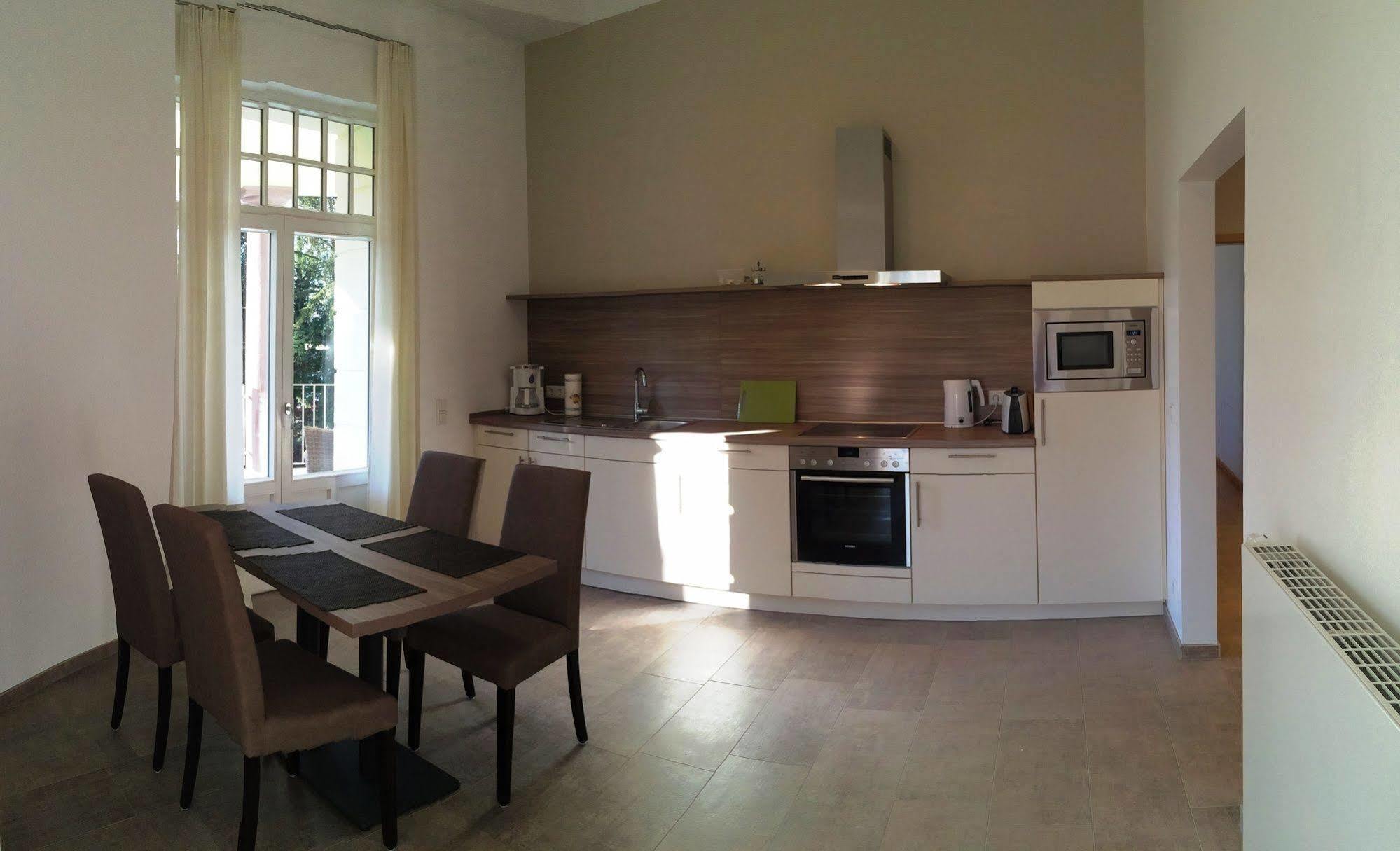 Appartements Am Kurpark 바트피르몬트 외부 사진