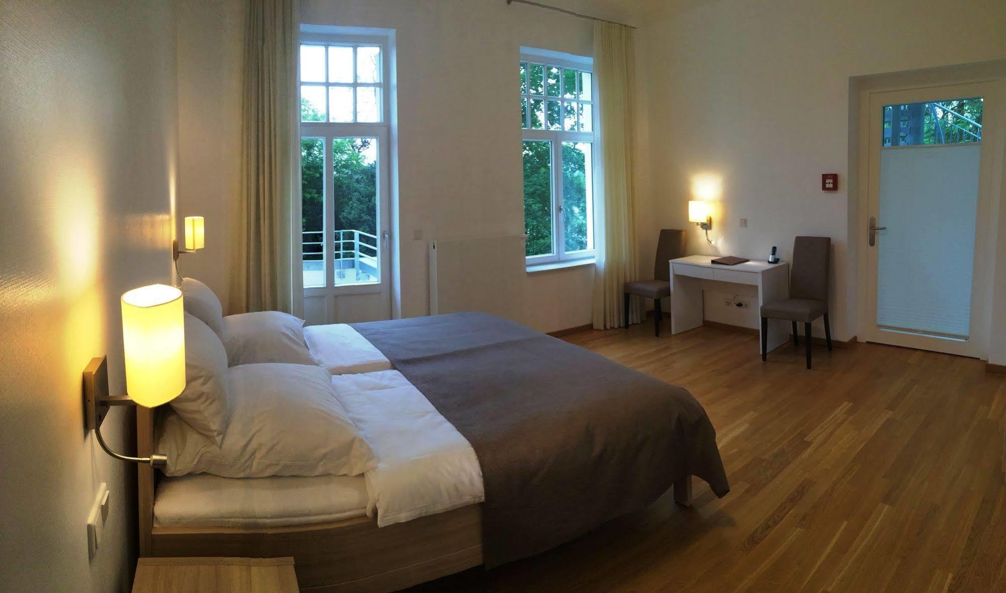 Appartements Am Kurpark 바트피르몬트 외부 사진