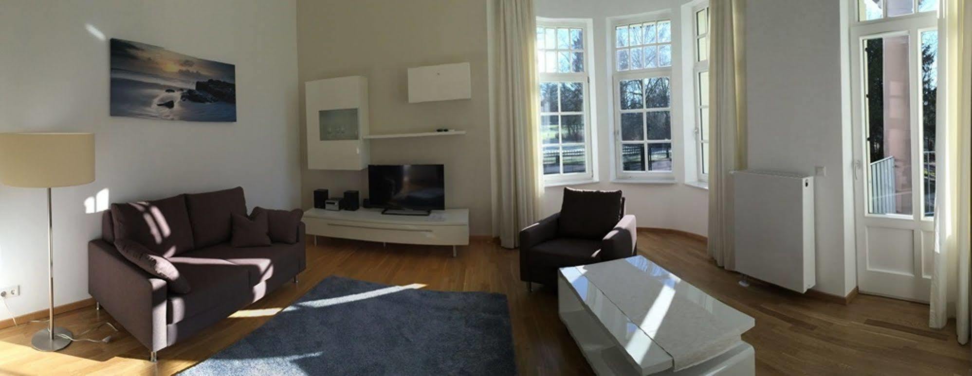 Appartements Am Kurpark 바트피르몬트 외부 사진
